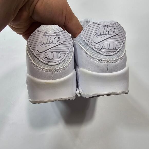 Nike Air Max 90 Sneaker in White - Picture 8 of 10